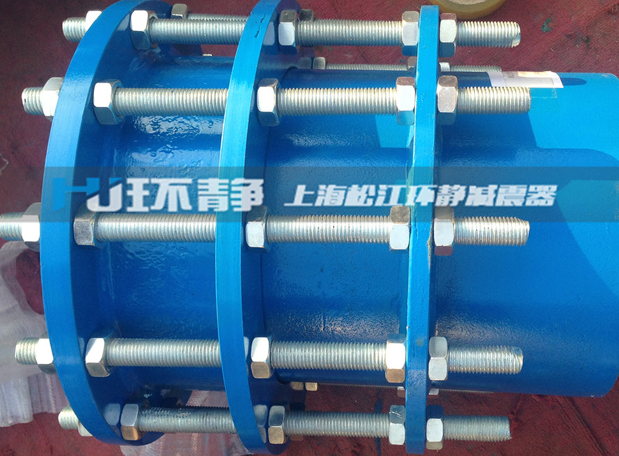 在工業(yè)管道當(dāng)中軟接頭跟伸縮節(jié)有什么區(qū)別？各有什么優(yōu)點(diǎn)